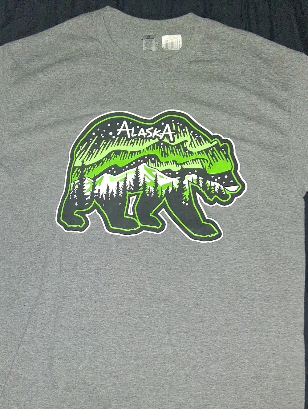 💎NEW Alaska Bear Graphic Tee - Gray with Neon Green